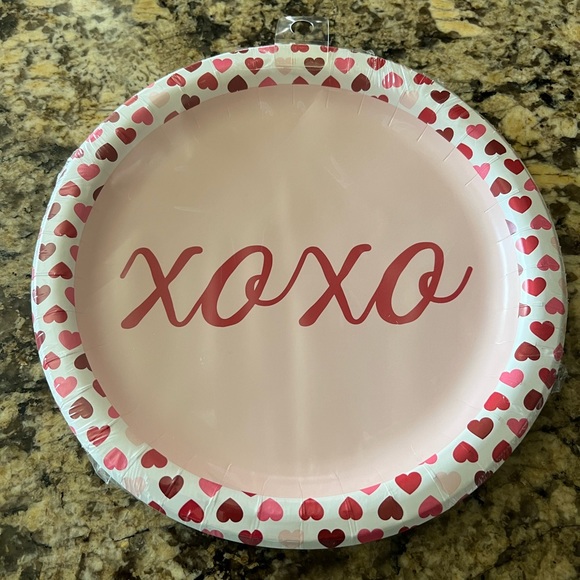 Valentine’s Day set of paper goods - Picture 4 of 6